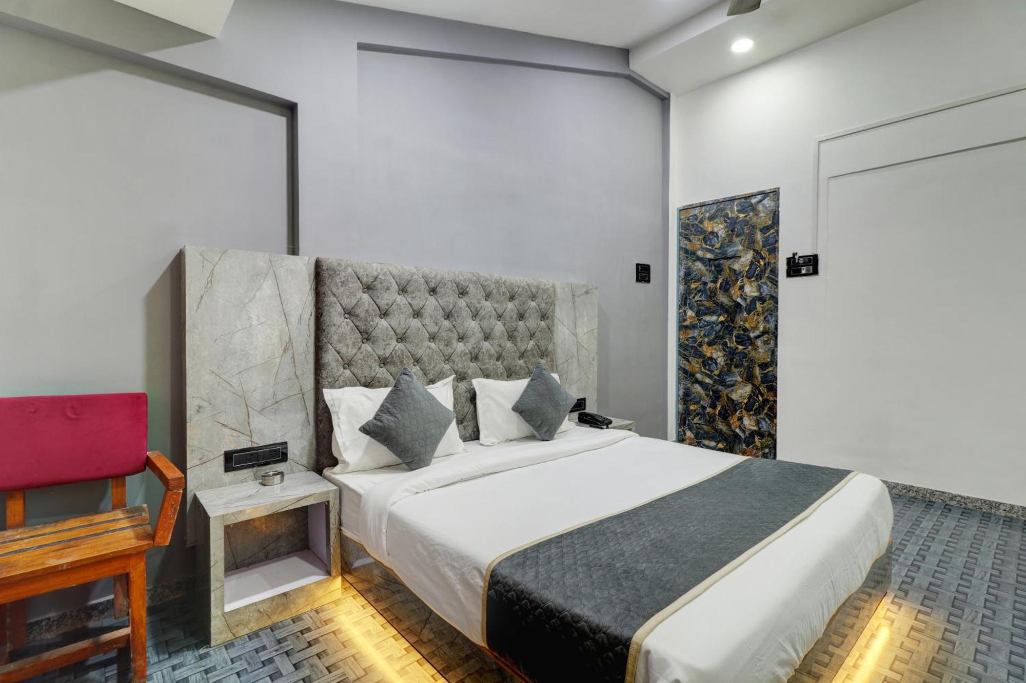 Hotel Bb House Mumbai Bagian luar foto