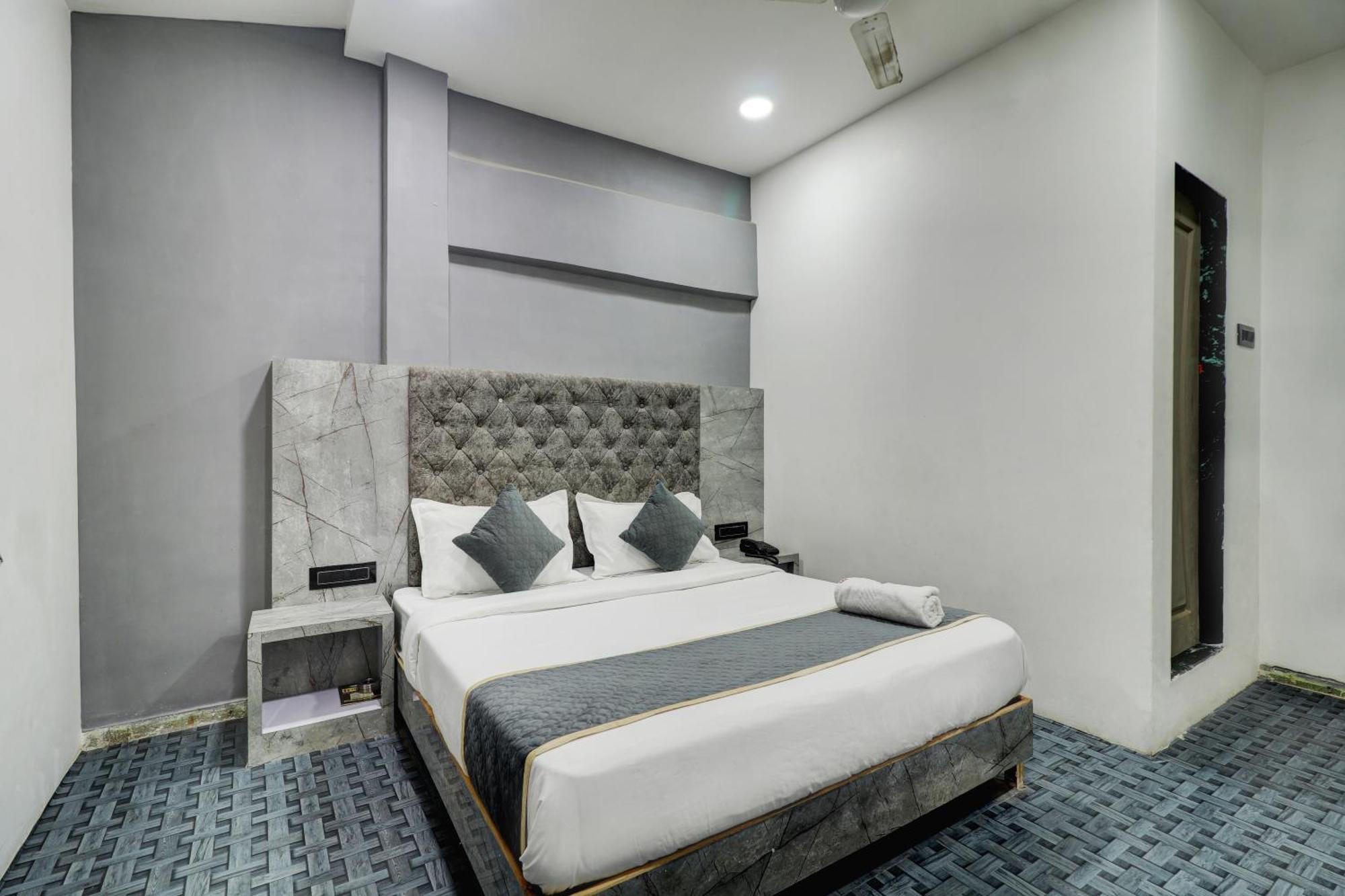 Hotel Bb House Mumbai Bagian luar foto