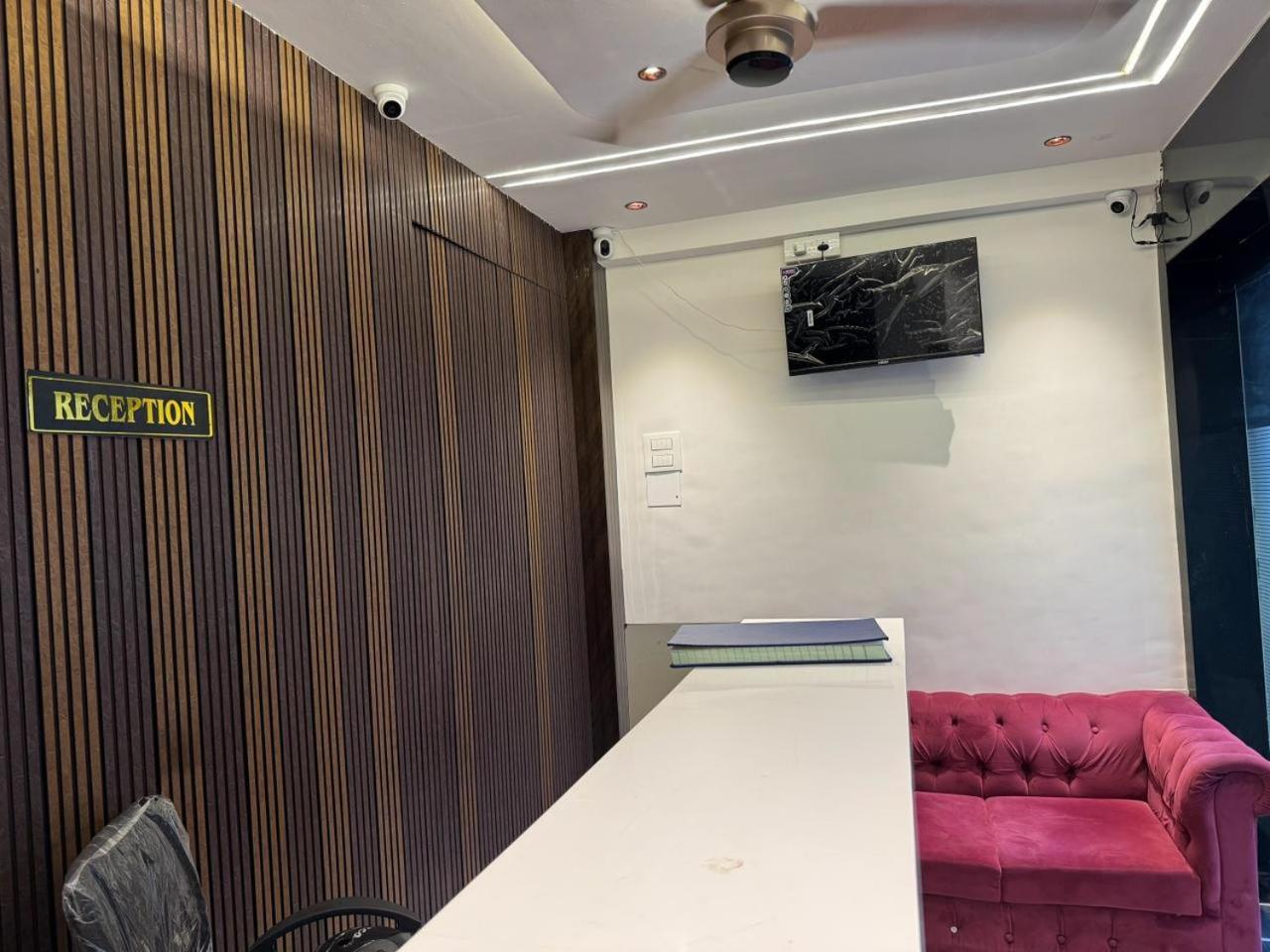 Hotel Bb House Mumbai Bagian luar foto